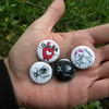 Quitter zine buttons